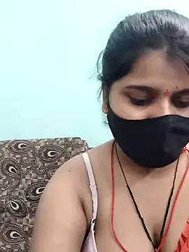 Snapshot of Hotty-simran chatting on 09/27/25, 05:12 Hotty-simran online show from 09/27/25, 05:12