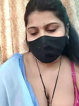 Snapshot of Hotty-simran chatting on 10/06/25, 04:43 Hotty-simran online show from 10/06/25, 04:43
