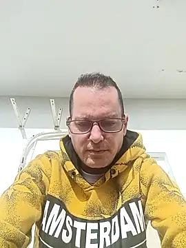 Snapshot of SperMaster_dom chatting on 11/19/25, 12:05 SperMaster dom online show from 11/19/25, 12:05