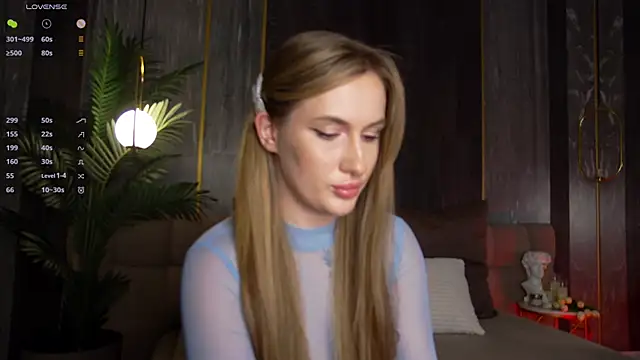 Snapshot of Chanel__May chatting on 07/10/26, 06:07 Chanel May online show from 07/10/26, 06:07