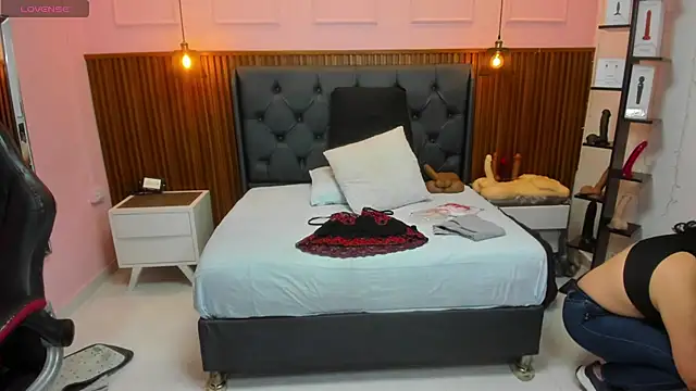 MEYLAGIA online show from 11/18/25, 03:12