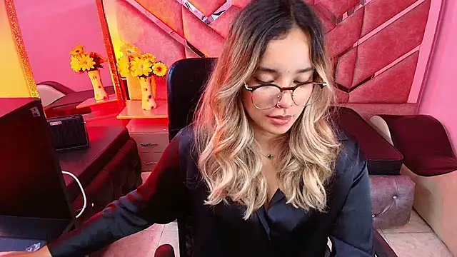 Olivia Fox69 online show from 11/10/25, 04:44