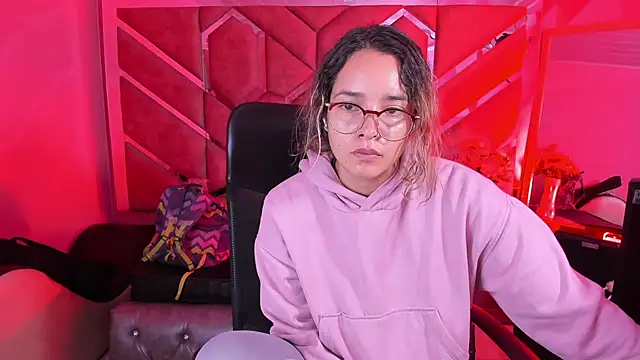 Olivia Fox69 online show from 02/09/26, 04:16