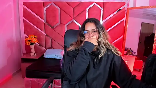 Olivia Fox69 online show from 05/20/26, 03:13