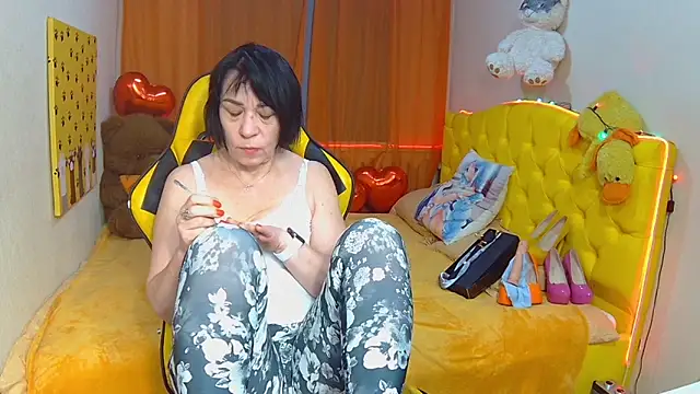 SandraHormas online show from 02/17/25, 07:58