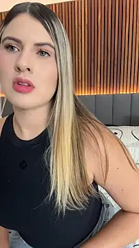 EmiilyAdams  online show from 05/01/26, 09:30