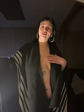 kriztal pretty online show from 12/08/24, 12:08