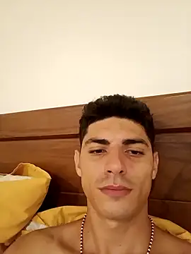 Snapshot of christianjimenez chatting on 11/28/25, 06:16 christianjimenez online show from 11/28/25, 06:16