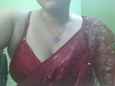 LOVERIAKOL online show from 06/24/26, 05:45