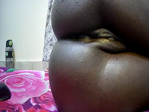 Snapshot of dadys_toy chatting on 02/28/25, 08:53 dadys toy online show from 02/28/25, 08:53