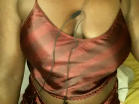 Snapshot of Blackqueen341 chatting on 03/09/25, 05:22 Blackqueen341 online show from 03/09/25, 05:22