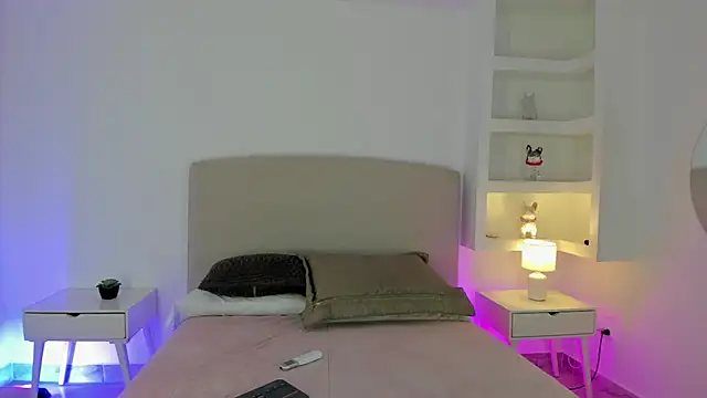 nathalynbarnes online show from 12/02/25, 10:42