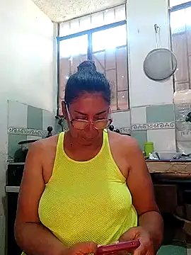 Snapshot of sorbetico_perverse chatting on 02/14/25, 01:51 sorbetico perverse online show from 02/14/25, 01:51