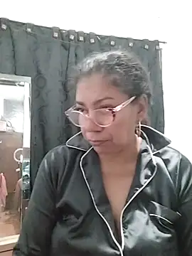 Snapshot of sorbetico_perverse chatting on 03/08/25, 12:09 sorbetico perverse online show from 03/08/25, 12:09