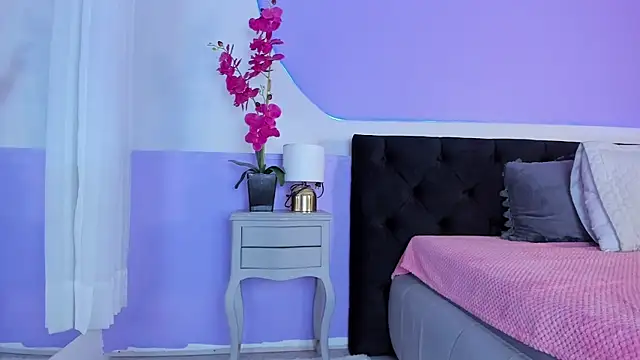 Julieta Cortes   online show from 10/06/25, 11:51