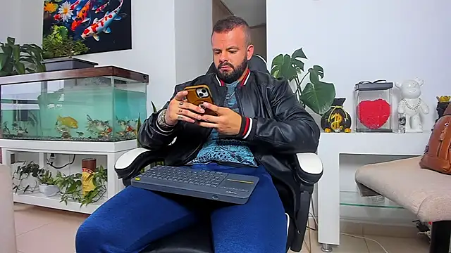 Johnnygrayson1 online show from 10/11/25, 09:57