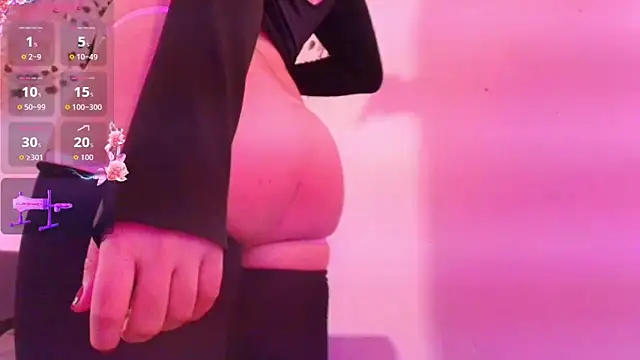 Snapshot of Yuri_Stars chatting on 02/05/26, 05:01 Yuri Stars online show from 02/05/26, 05:01