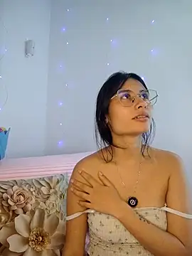 NayeCloud online show from 03/27/26, 08:26