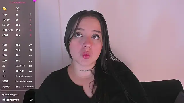 Snapshot of Sabrina_Lennox chatting on 10/12/25, 04:33 Sabrina Lennox online show from 10/12/25, 04:33