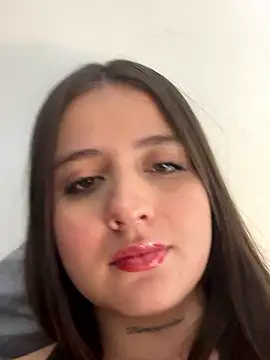 Snapshot of Sabrina_Lennox chatting on 01/06/26, 03:32 Sabrina Lennox online show from 01/06/26, 03:32