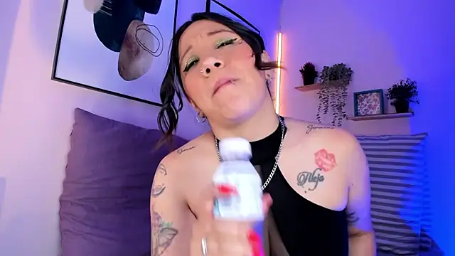 rose xd online show from 02/08/25, 08:53