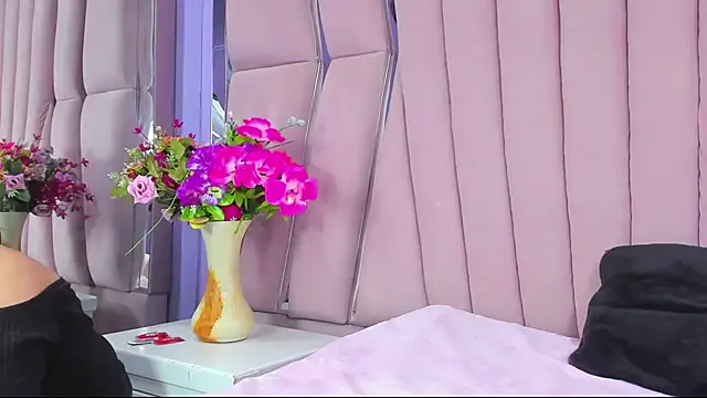 Sasha Petitte online show from 12/03/25, 03:47