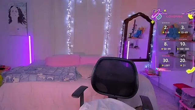 CuteRomi online show from 11/05/25, 04:12