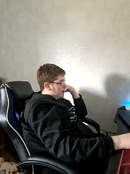 Snapshot of thejerkin chatting on 10/20/25, 12:27 thejerkin online show from 10/20/25, 12:27