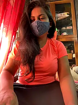 Snapshot of HaaniKaur chatting on 11/17/25, 07:36 HaaniKaur online show from 11/17/25, 07:36