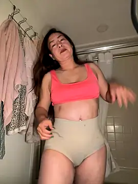 xLadyScarlettx online show from 11/28/25, 03:42