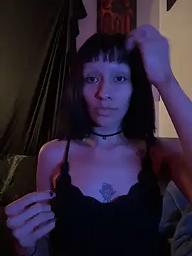 Snapshot of Gothbabbi chatting on 09/30/25, 05:01 Gothbabbi online show from 09/30/25, 05:01