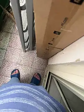 Snapshot of Lucom23 chatting on 12/08/24, 09:35 Lucom23 online show from 12/08/24, 09:35