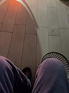 Snapshot of Lucom23 chatting on 02/14/25, 01:13 Lucom23 online show from 02/14/25, 01:13