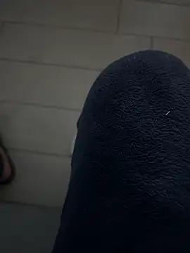 Snapshot of Lucom23 chatting on 10/09/25, 12:30 Lucom23 online show from 10/09/25, 12:30