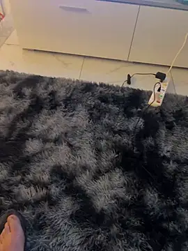 Snapshot of Lucom23 chatting on 04/02/26, 08:17 Lucom23 online show from 04/02/26, 08:17