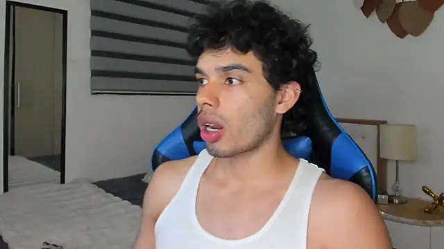 mateoleonee online show from 02/02/25, 11:53