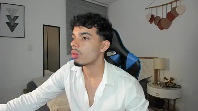 mateoleonee online show from 03/06/25, 11:31