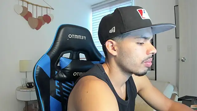 mateoleonee online show from 09/24/25, 06:11