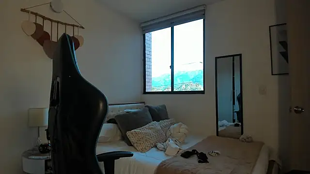 mateoleonee online show from 09/25/25, 09:29