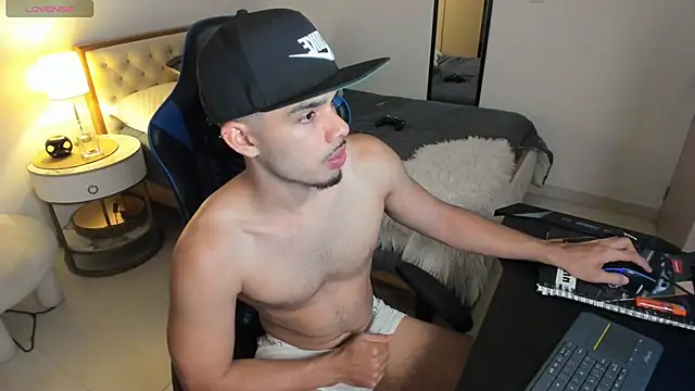 mateoleonee online show from 10/18/25, 12:35