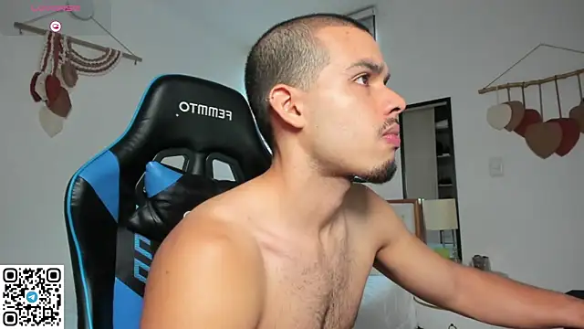 Snapshot of mateoleonee chatting on 03/16/26, 06:34 mateoleonee online show from 03/16/26, 06:34