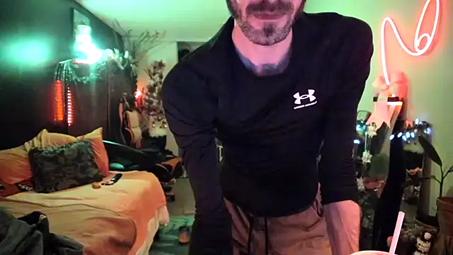 Snapshot of leatherz69 chatting on 12/03/24, 05:09 leatherz69 online show from 12/03/24, 05:09