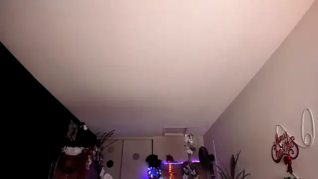 Snapshot of leatherz69 chatting on 12/29/24, 03:11 leatherz69 online show from 12/29/24, 03:11