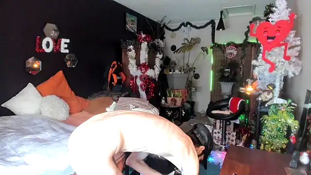 Snapshot of leatherz69 chatting on 01/31/26, 08:51 leatherz69 online show from 01/31/26, 08:51