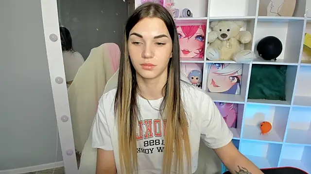 Hellen Moore online show from 12/06/24, 01:07