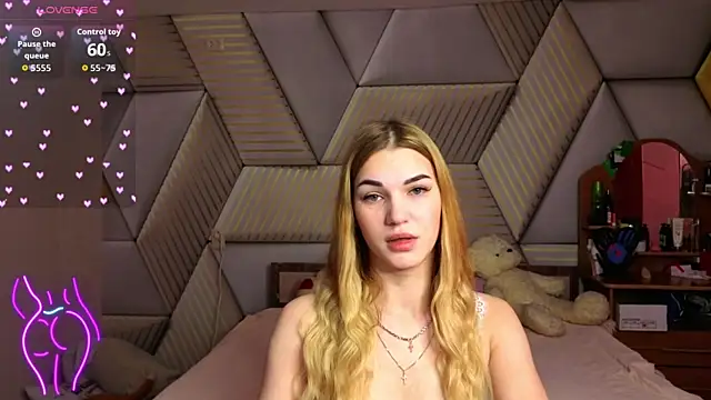 Snapshot of Hellen_Moore chatting on 02/17/26, 03:25 Hellen Moore online show from 02/17/26, 03:25