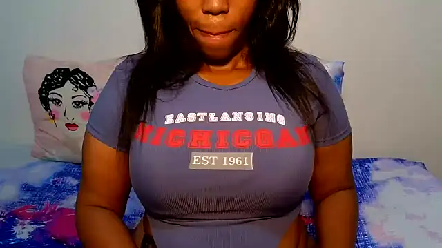 Snapshot of SexyFreaky_ chatting on 02/25/25, 07:20 SexyFreaky online show from 02/25/25, 07:20