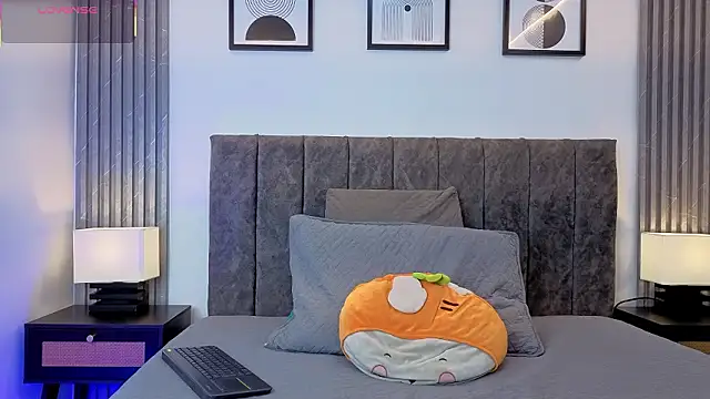 Ema Stone65 online show from 02/26/26, 07:46