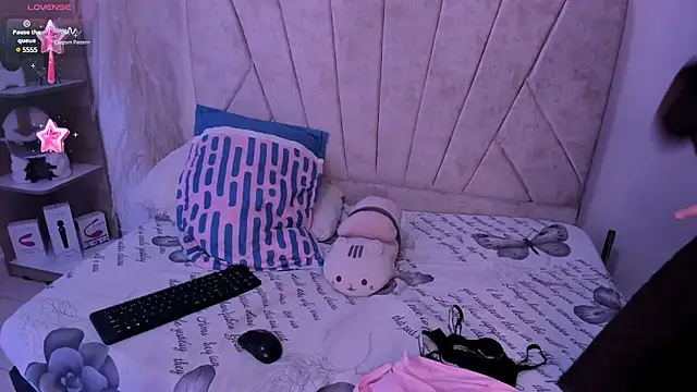 Snapshot of Kaela18 chatting on 12/06/24, 01:11 Kaela18 online show from 12/06/24, 01:11