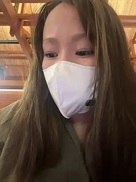 Snapshot of annna_annna_2024 chatting on 11/13/25, 12:20 annna annna 2024 online show from 11/13/25, 12:20